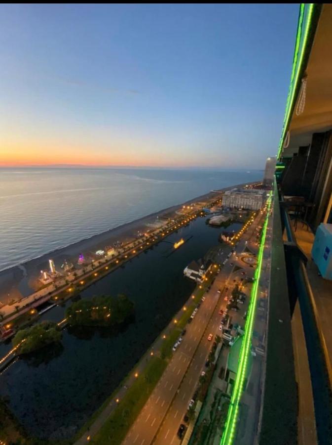 Black Sea Batumi Hotel Orbi City Luaran gambar