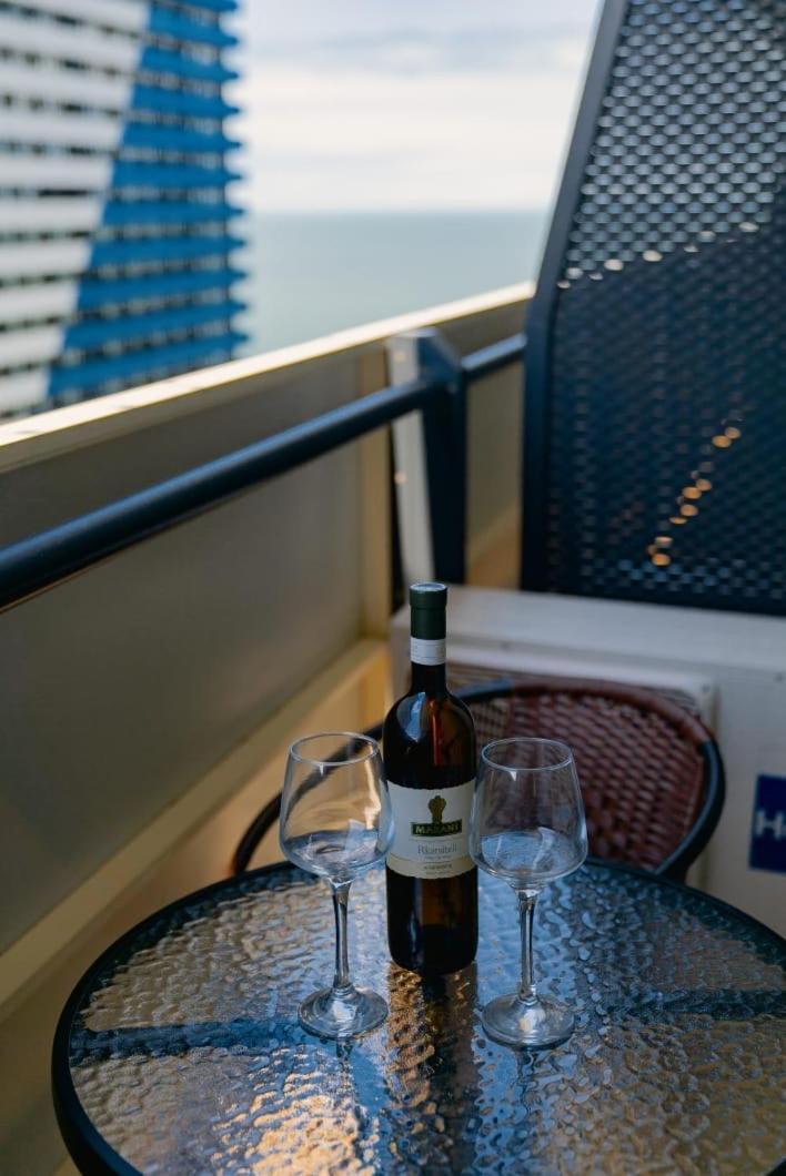 Black Sea Batumi Hotel Orbi City Luaran gambar