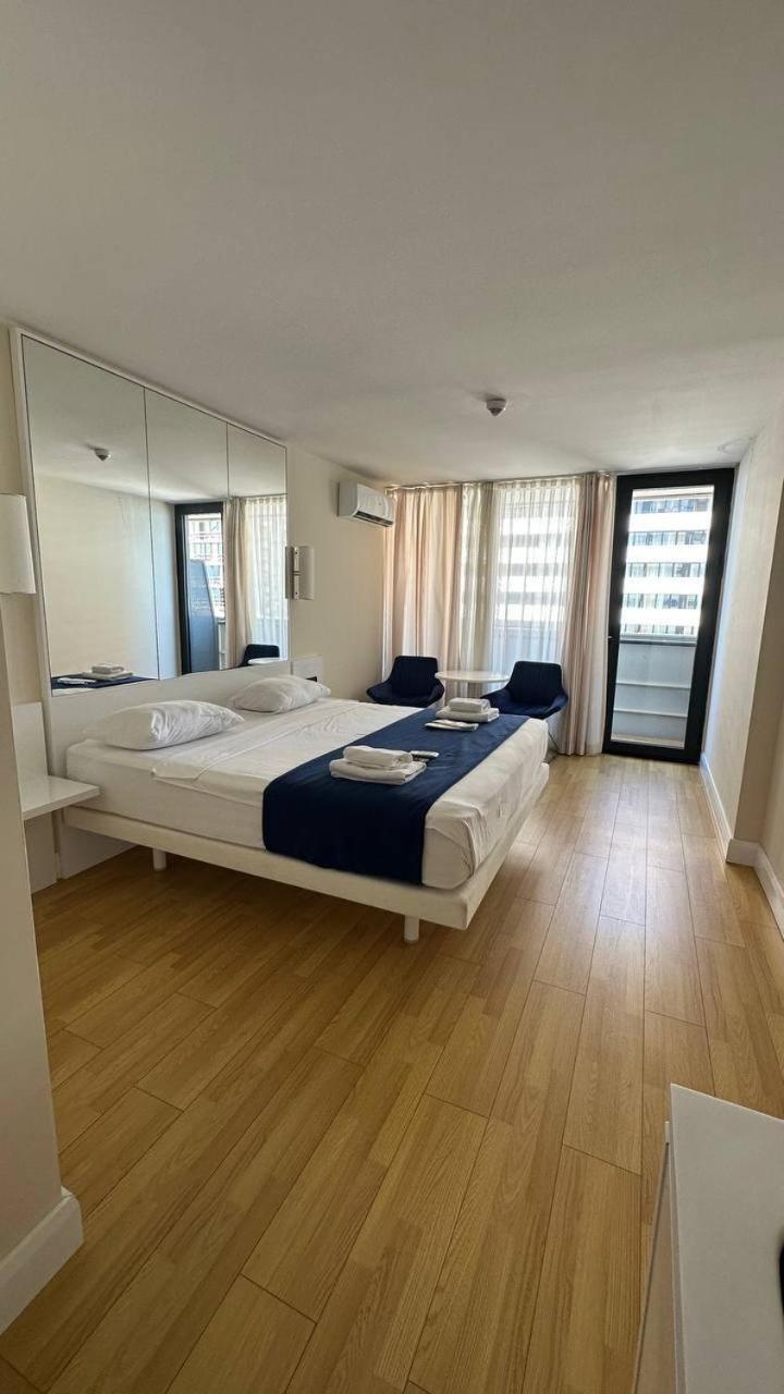 Black Sea Batumi Hotel Orbi City Luaran gambar
