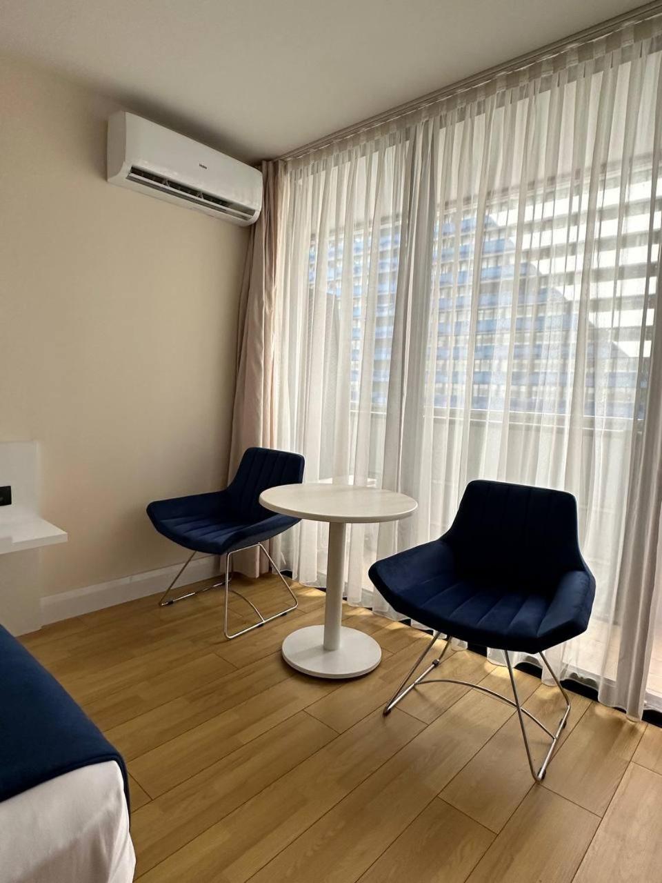 Black Sea Batumi Hotel Orbi City Luaran gambar